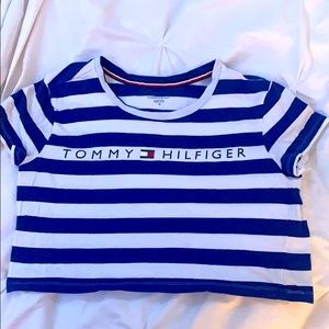 tommy hilfiger t- shirt